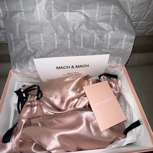 MACH & MACH Fuschia Strass Bow Double Ankle-Strap Pumps - Picture 12 of 13